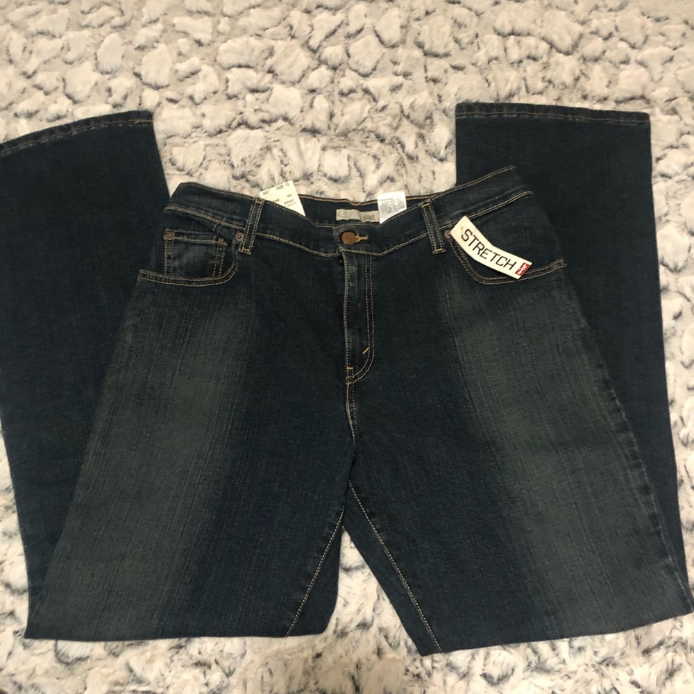 Levi’s - Picture 3 of 4